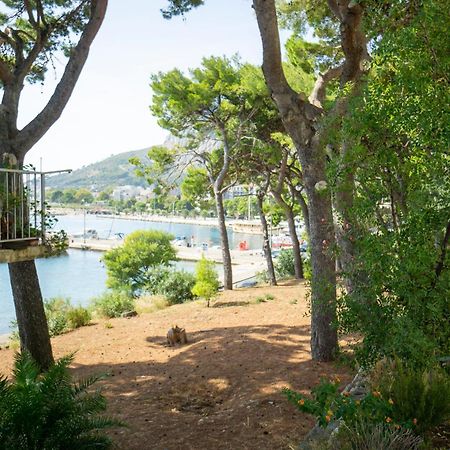 Pirates' Bay Apartment - Omiš Екстериор снимка