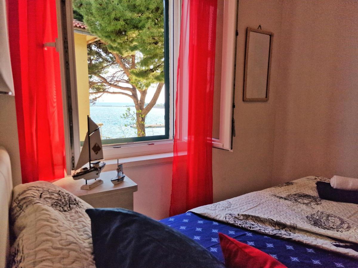 Pirates' Bay Apartment - Omiš Екстериор снимка