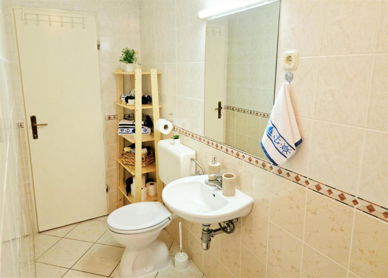 Pirates' Bay Apartment - Omiš Екстериор снимка