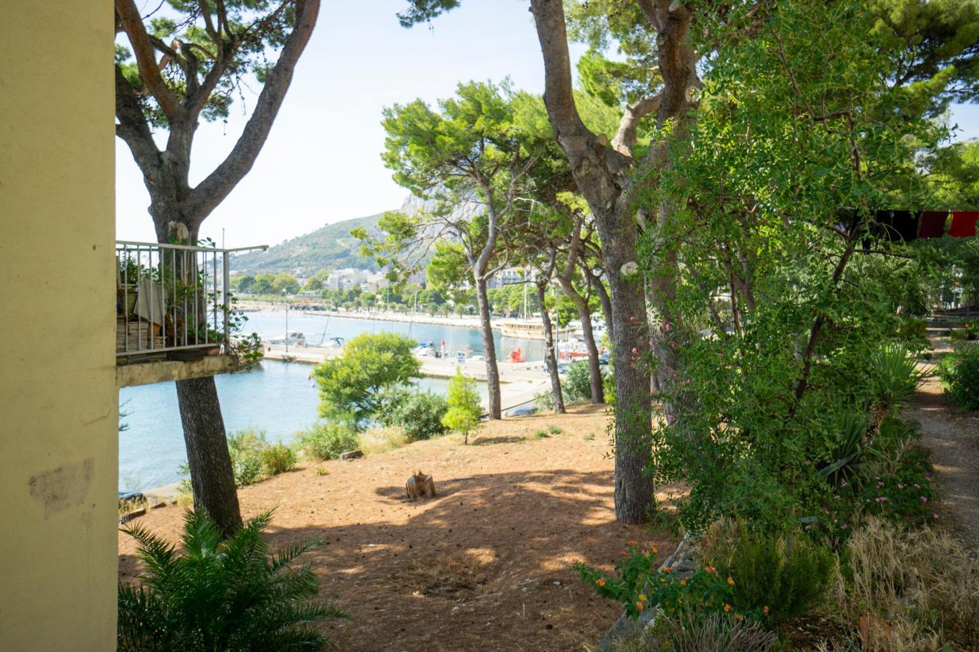 Pirates' Bay Apartment - Omiš Екстериор снимка