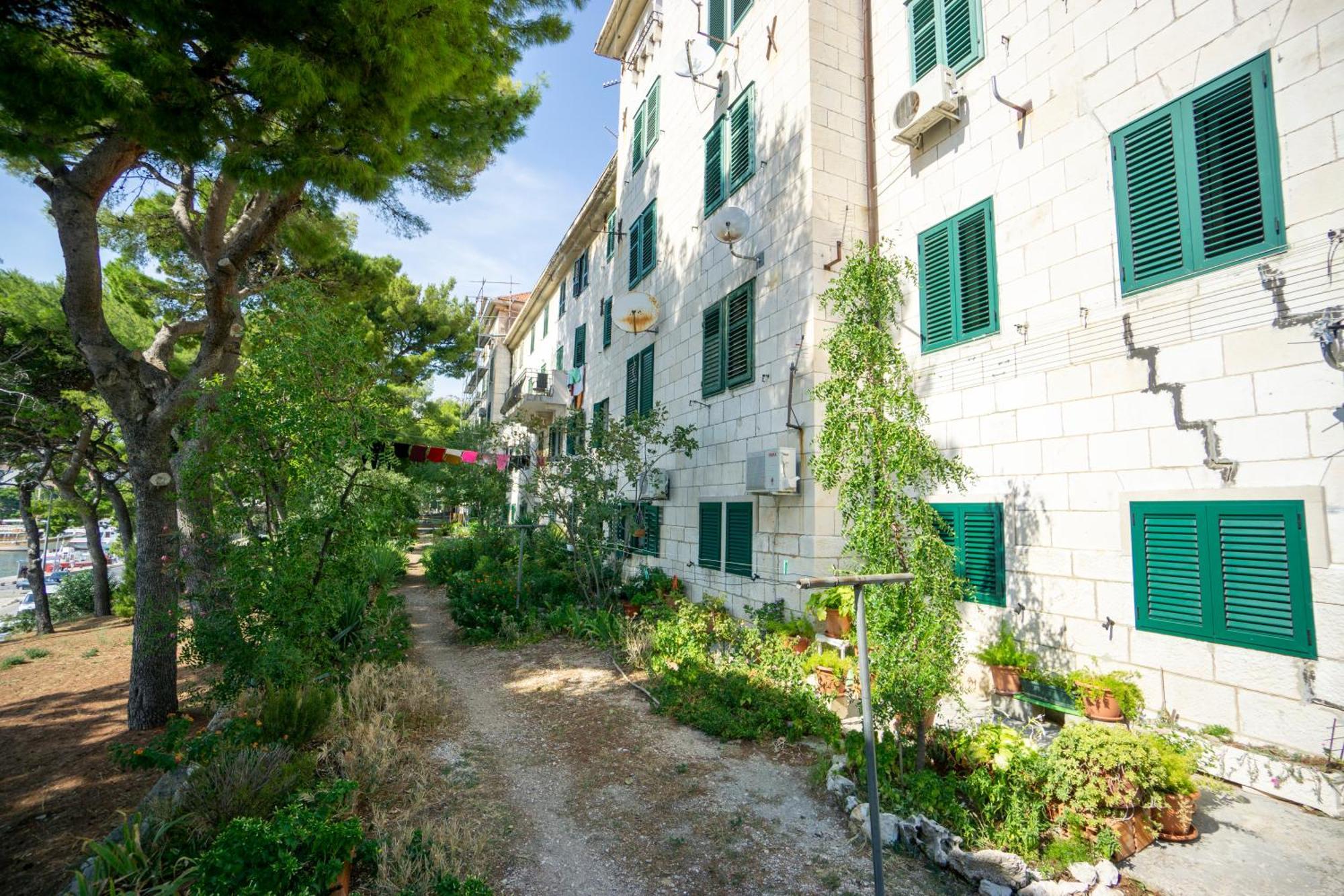 Pirates' Bay Apartment - Omiš Екстериор снимка